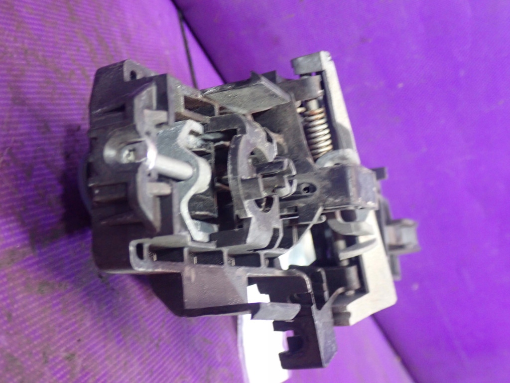 FORD FIESTA VII MK7 HB 5D 08-13 MÂNER FATA DREAPTA 8A61-A224A36 79 Product image