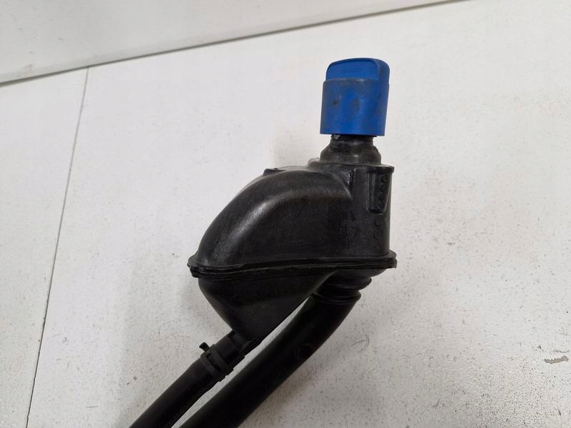 AUDI A6 C8 TUBA DE UMPLEARE FURtun ADBLUE 4K0131963B Product image