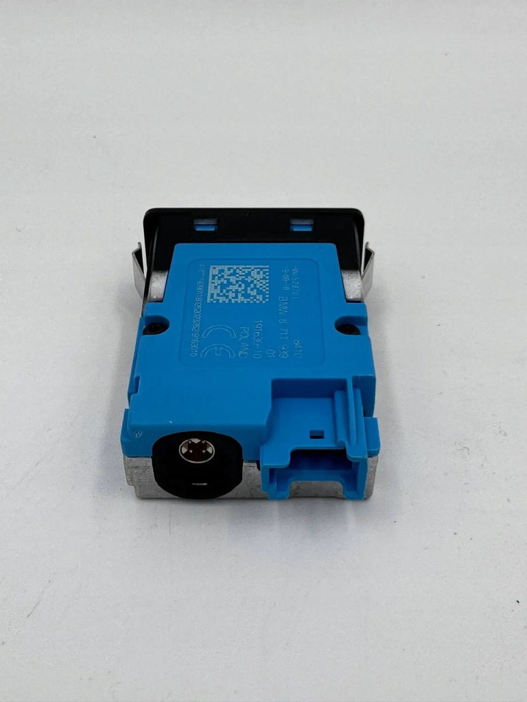 PRISA ÎNCĂRCĂTOR USB C BMW G01 G05 G11 G20 G30 X1 Product image