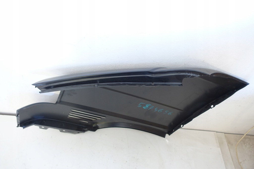 Drept Fender VW Transporter T4 1996-2003 Inlet 7D0821104 7D0821104B Product image