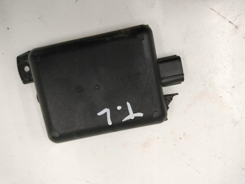 SENSOR DE DISTANTA RADAR STÂNGA SPATE MAZDA 2 III 19 Product image