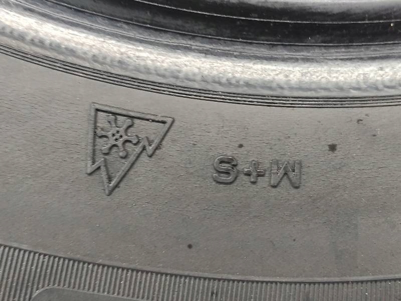 ANVELOPE IARNĂ 2 BUC 215/65R15 2002 AVON CR85 Product image