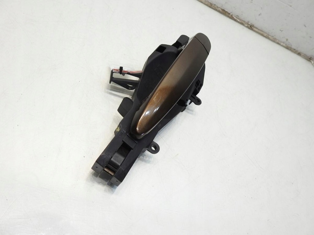 MÂNER UȘĂ SPATE STÂNGA B09 BMW X1 E84 Product image