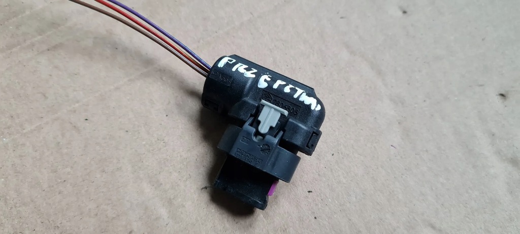 CONECTOR PRISE A5 8W 4F0973704 A4 B9 8W Q5 VW AUDI Product image