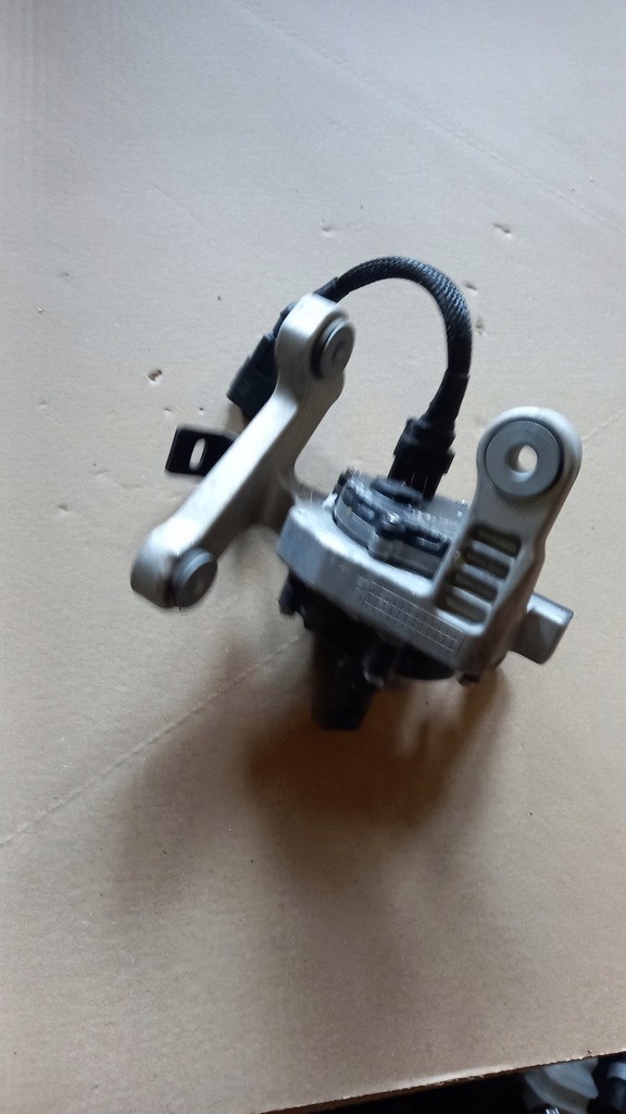 POMPĂ SUPLIMENTARĂ DE CIRCULARE APĂ KIA SPORTAGE 25160-2MHV1 Product image
