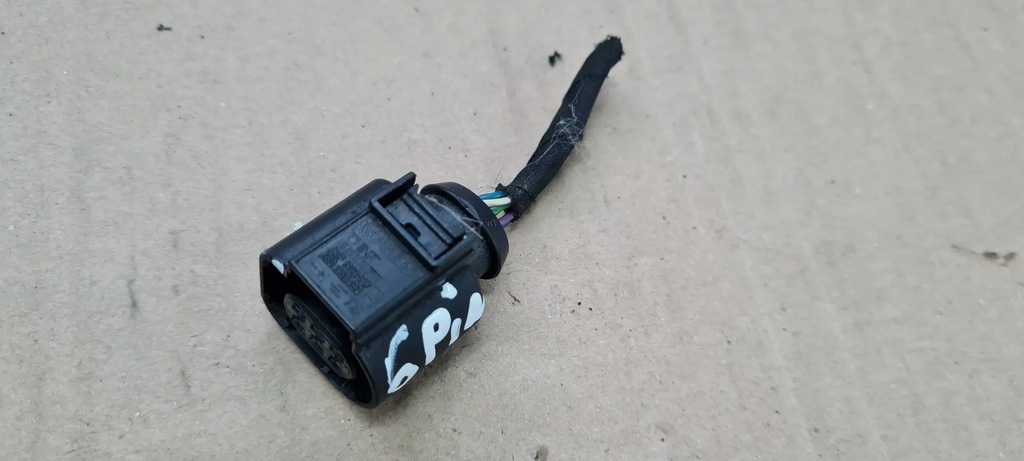 A5 8W PRISE MOTOR CUB 4H0973713 A4 B9 8W Q5 Q3 Product image