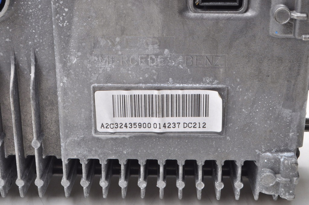 MERCEDES W212 LIFT DISPLAY ECRAN DE NAVIGAȚIE A2129014606 Product image