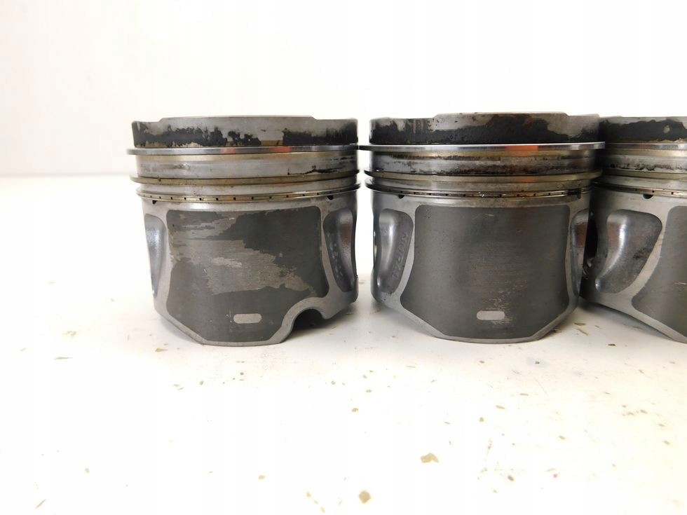 Set 4 pistoane Alfa Romeo 159 1.9 JTDM piston Product image