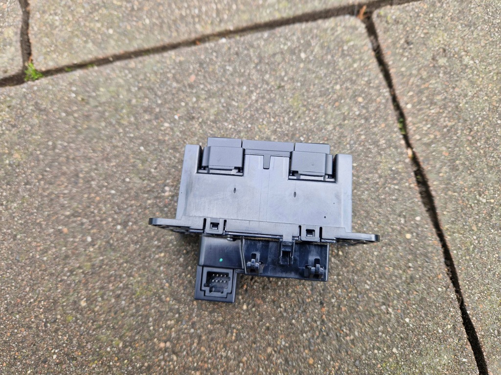 Comutatorul de schimbare a angrenajului Peugeot Citroen Opel 98440959ZD   2019 Product image