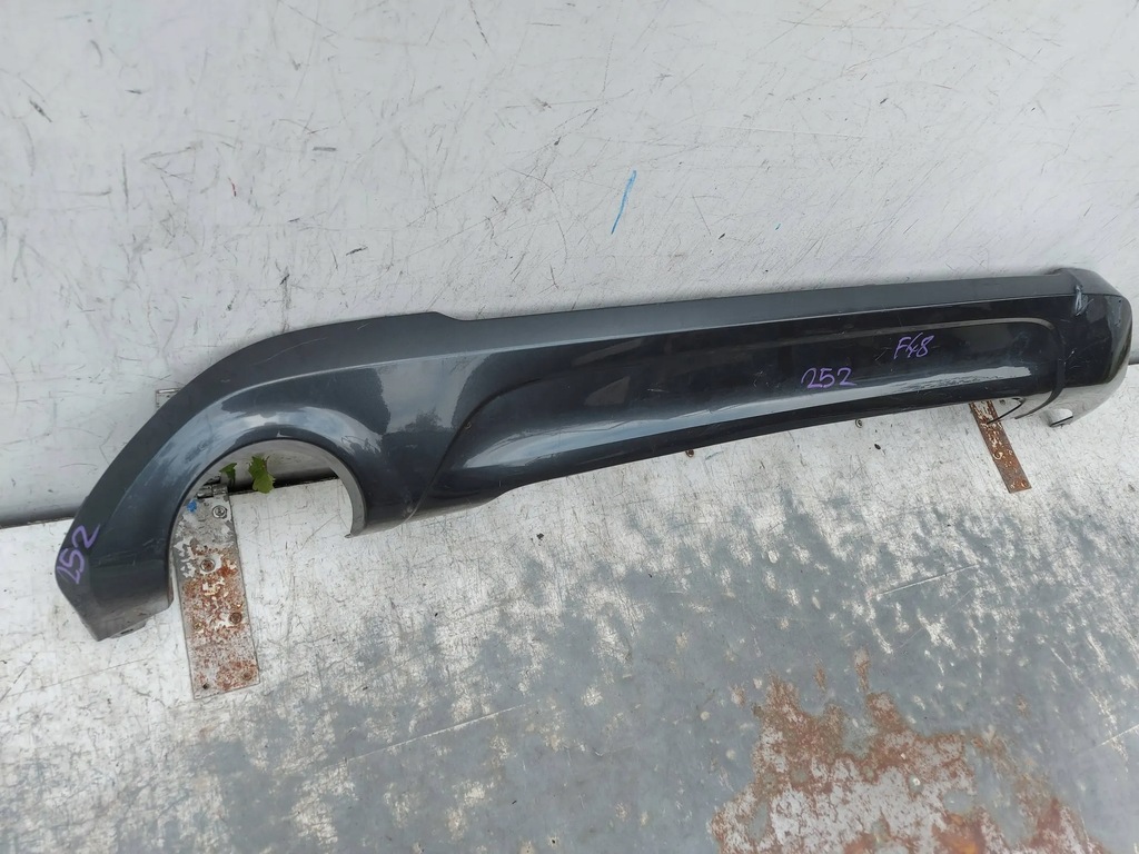 BMW X1 F48 spoiler difuzor bara spate Product image