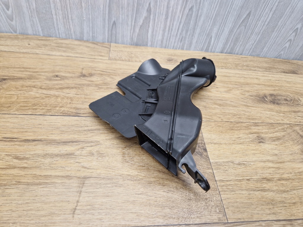 BMW X1 F48 X2 F39 F60 TUBA DE ADMISIE AER PRISE DREAPTA 7355438 Product image