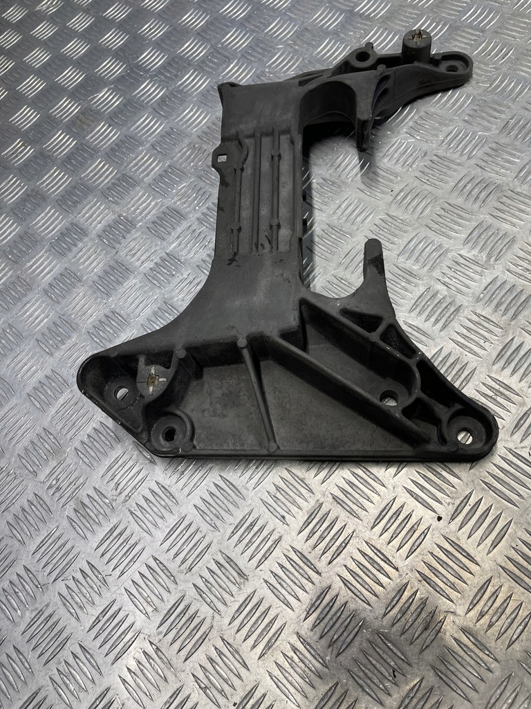 BMW G20 G21 I3 SUPORT CUTIE LEAP 9485333 Product image