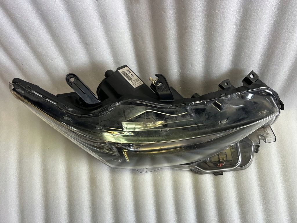 TOYOTA AURIS II LIFT 15-18 81110-02K60 LAMPA FATA DREAPTA FULL LED Product image