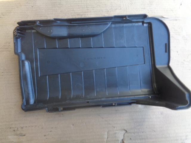 Capac carcasa baza bateriei Mercedes W246 B180 B200 1.6 CGI Europa Product image