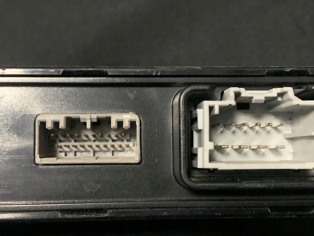 ECU controler frână de mână Tesla S 1007618-00-D Product image