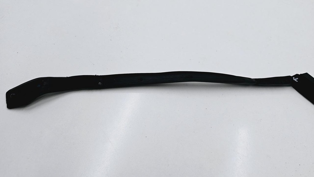 GARNITURA APARATOR SPATE DREAPTA FORD EDGE MK2 FT4B-R28124-AJ Product image