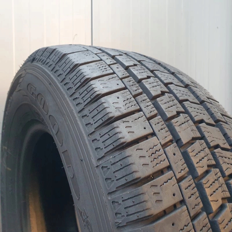 Goodyear Cargo UltraGrip 2 235/65R16 115/113 R aderență pentru zăpadă (15:00) Product image