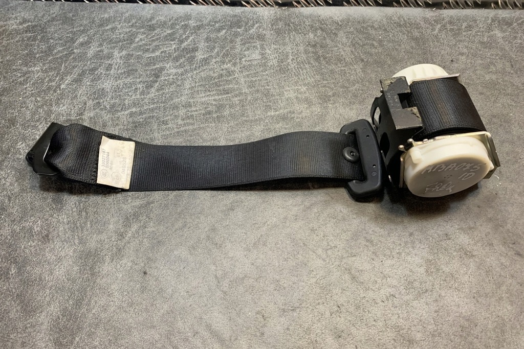 Centura de siguranță din spate BMW 5 (E60) 33028136 2.0L Diesel 130KW 2007 Product image