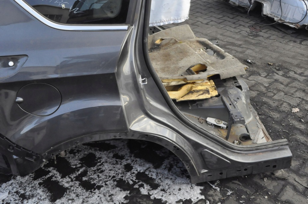FORD KUGA II MK2 INTREGUL SPATE SFER STÂNGA + DREAPTA SPATE + CUREA SPATE Product image