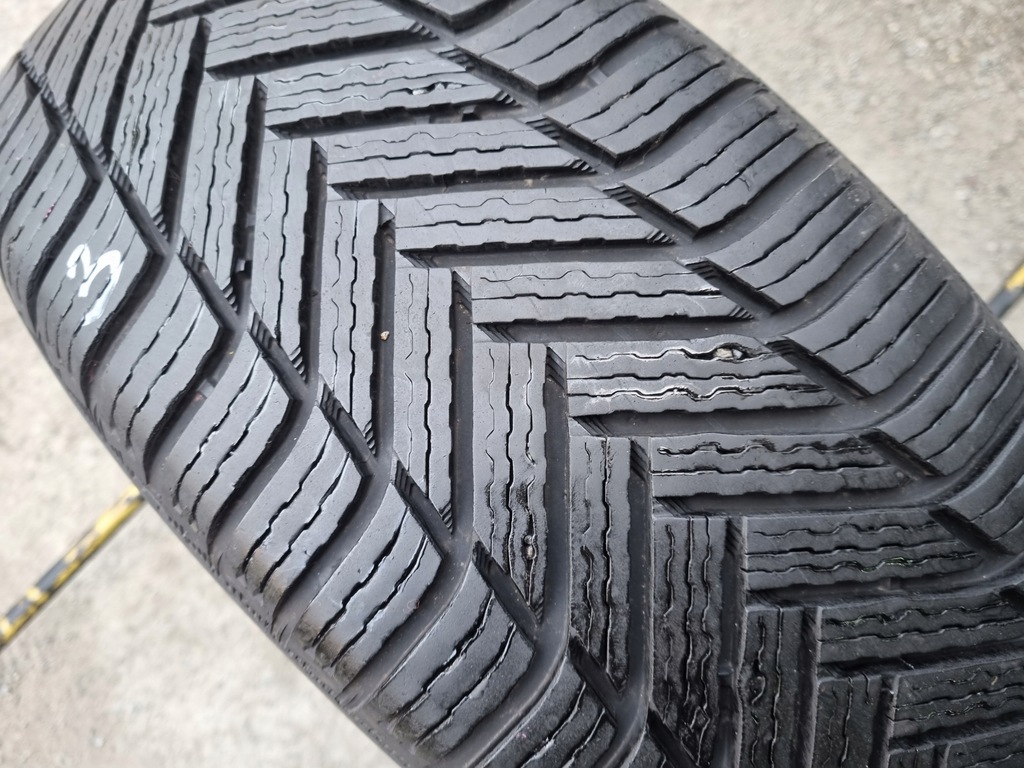 MICHELIN ALPIN 5DT 205 55 16 Product image