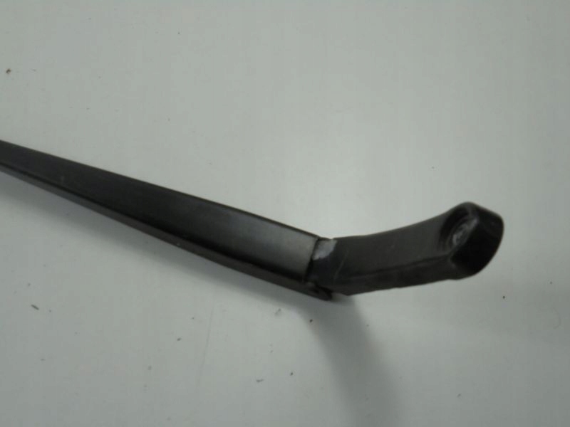 PASSAT B6 BRAȚ STERGATOR FATA DREAPTA 3C1955410B Product image