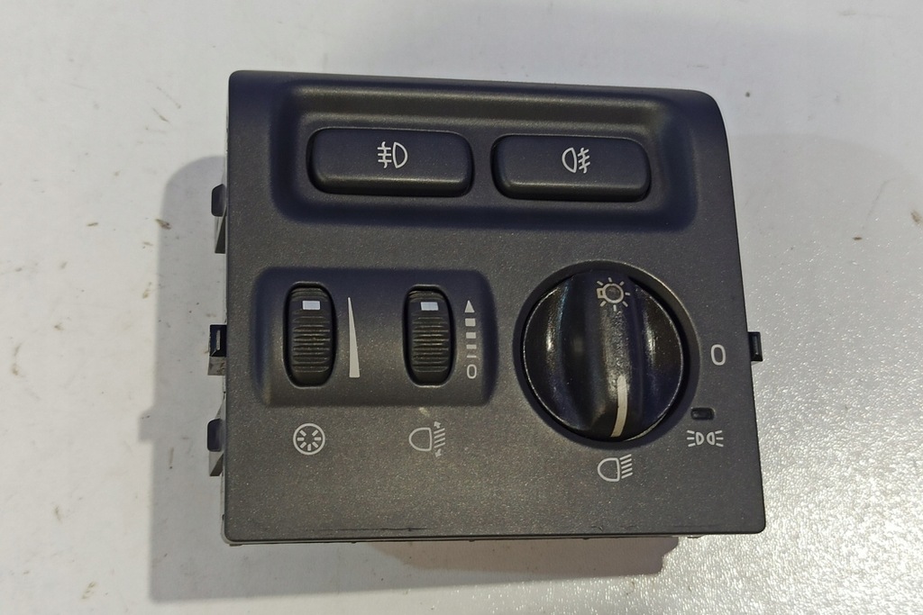 Comutator de lumină Volvo S40 I (vs) 30613945 1.6L benzină 80KW 2002 Product image