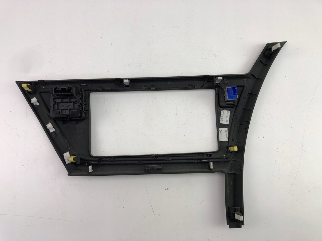 CADRU CAPAC RADIO TOYOTA AURIS II 55405-02430 Product image