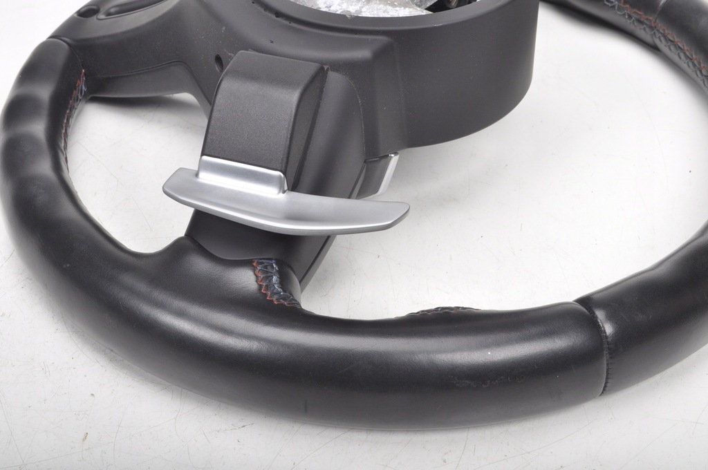 VOLANT PIELE BMW M3 F80 PACHET M PADELE Product image