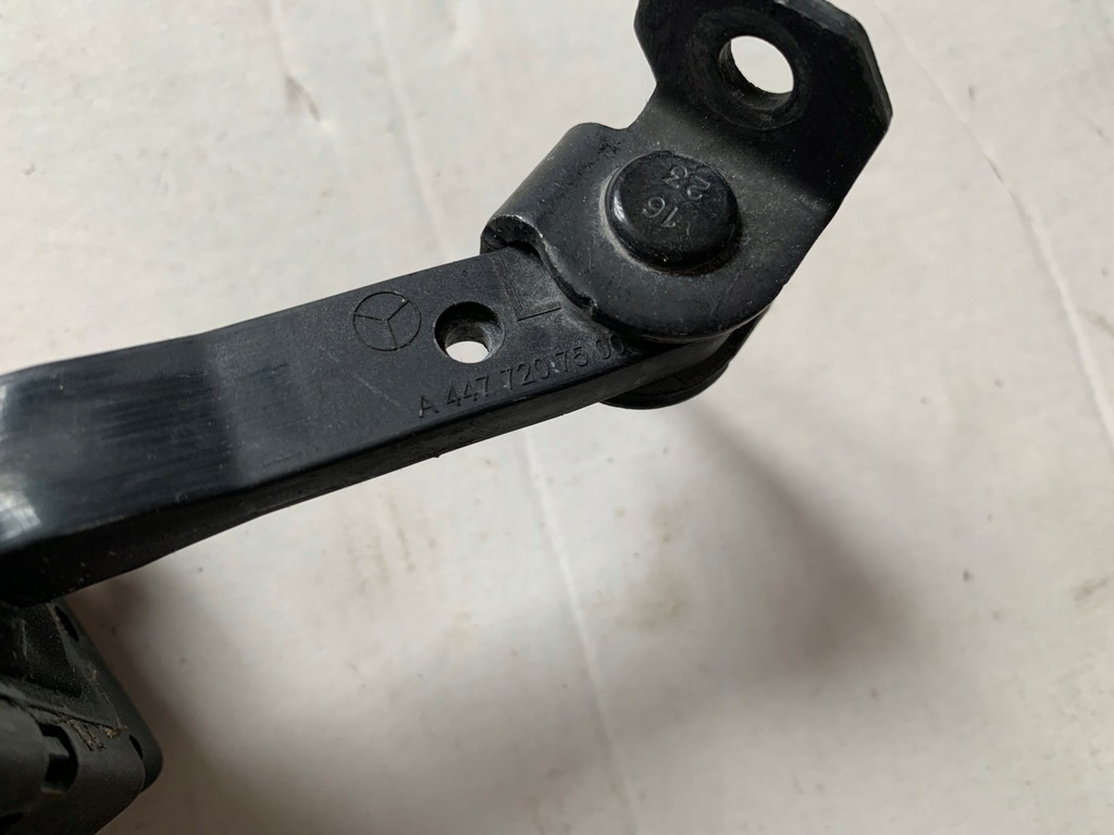 OPRITOR USI FATA DREAPTA A4477207500 MERCEDES VITO Product image