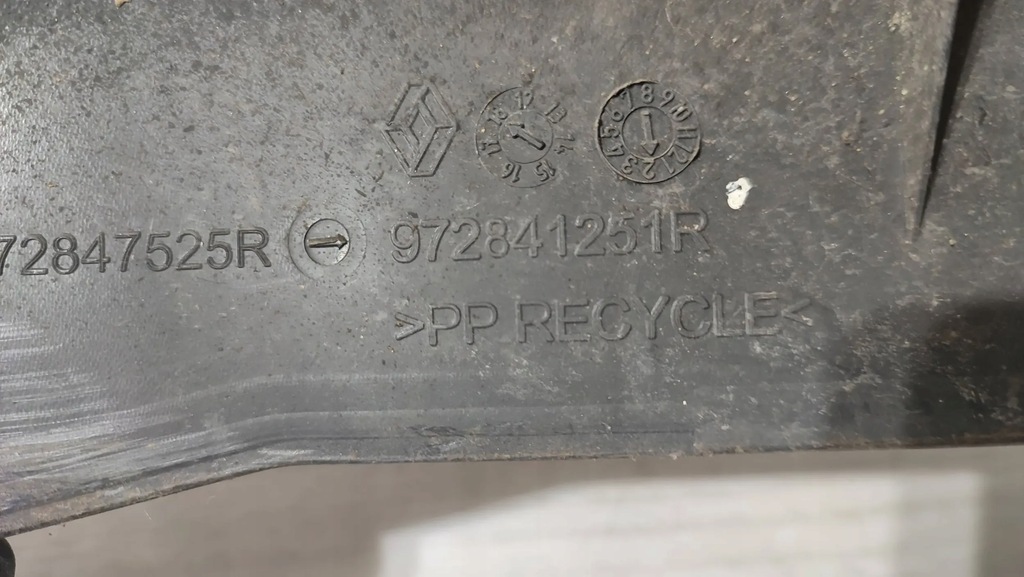 Dacia Logan II 2019 partea dreaptă din spate a RISS Product image