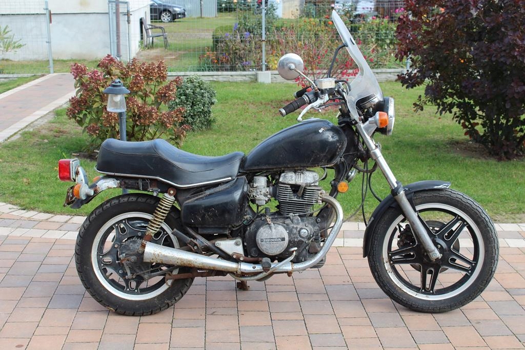 HONDA CM450 PC051 SABOTI SPATE TAMBUR FRANA Product image