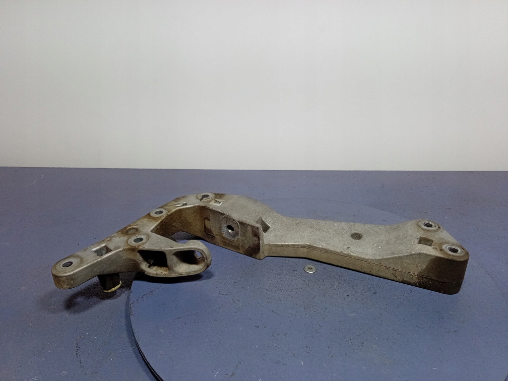 BMW 4 G22 G23 G20 SUPPORT CUTIE XDRIVE PAW VTG 9485312 Product image