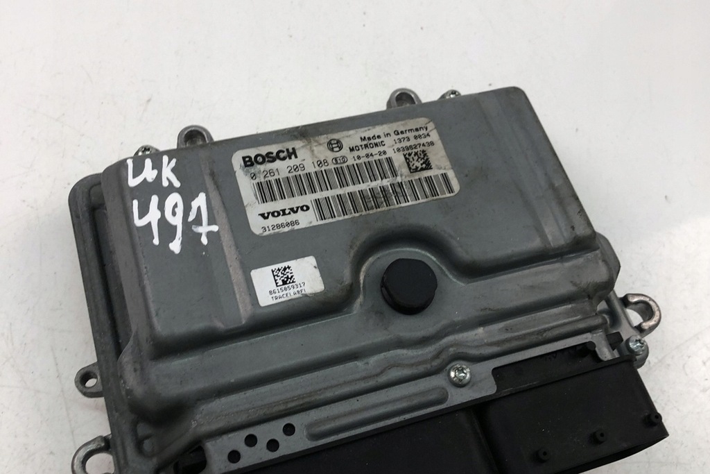 ECU Volvo V70 III (BW) 31286086 2010 Unitate de control al motorului Product image