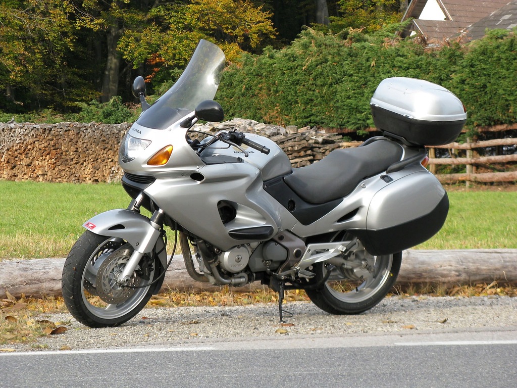 JANTE FATA HONDA NTV 650 DEAUVILLE ORIGINALE Product image