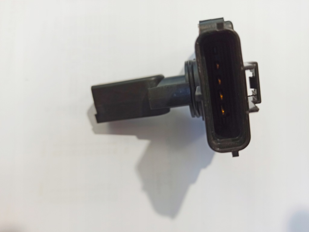 Debitmetru 8ET009142-281 HELLA Ford 2.0TDCi Product image