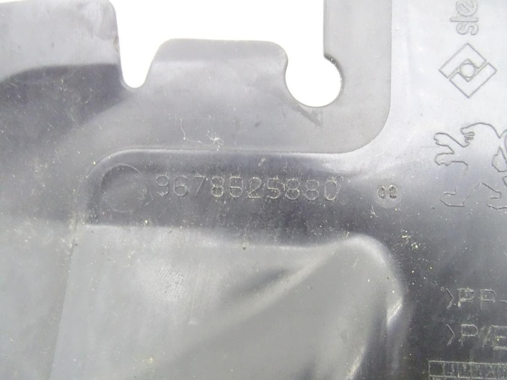 PEUGEOT 308 II T9 13-21 AIR VOLANT DREAPTA 9678525880 Product image