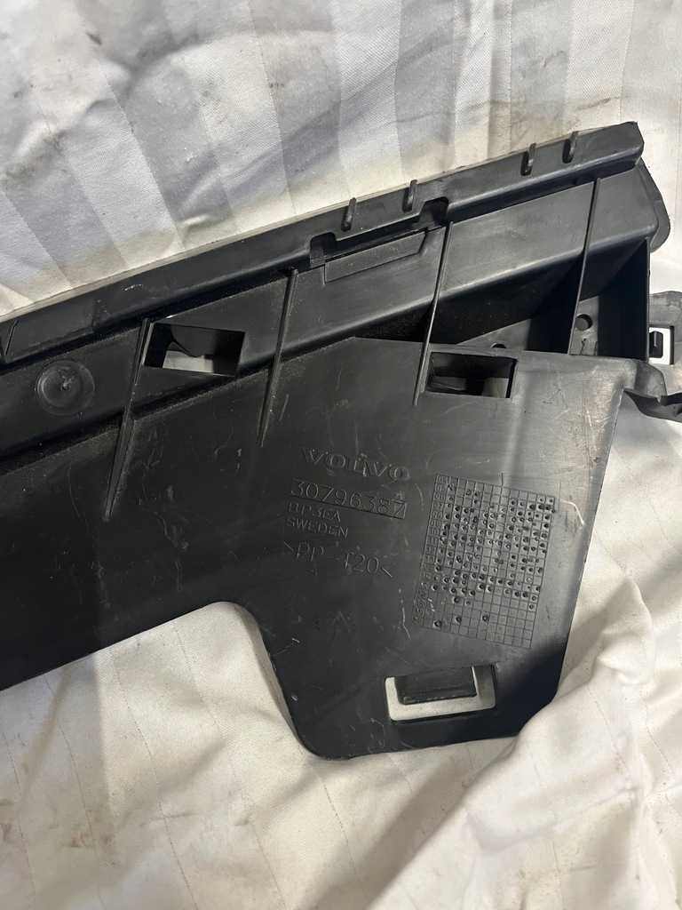 Volvo S80 V70 XC70 Lampă de glisare pentru bara de protecție Montând față stânga sus 30796387 Product image