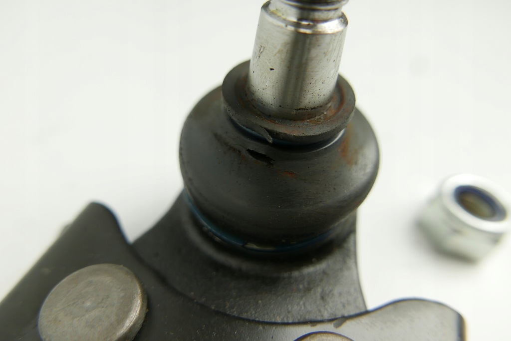 Front Swing Ampt Volvo C30 C70 S40 V50 15mm 30714127 31277465 Optimal Product image