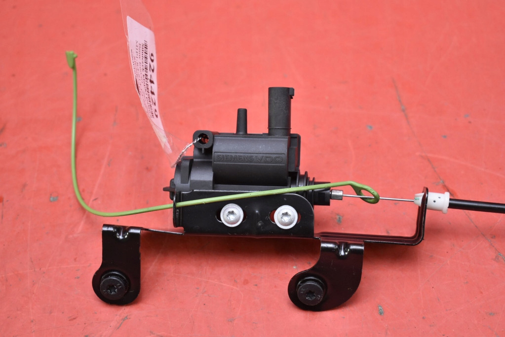 MOTOR CLAPETA COMBUSTIBIL 6985878-04 BMW E60 E61 07-10 Product image