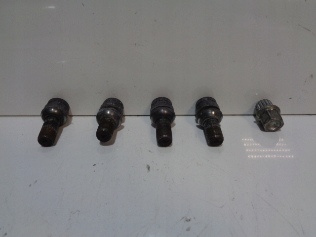 CHEIE SURUBURI HOTUL VW PHAETON 02-10 Product image
