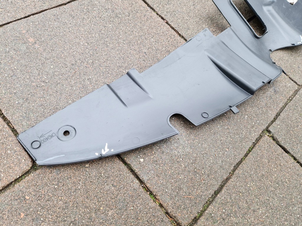Citroen C4 Picasso II Coperta superioară a centurii din față 9676038577   2013 Product image