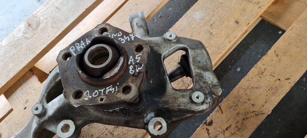 A5 8W articulație DREAPTA FAȚĂ DREAPTA 8W0407254F A4 B9 8W Product image