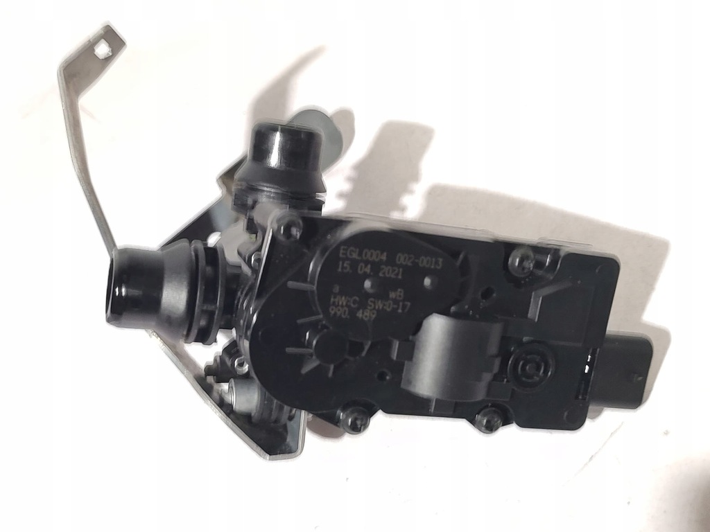 Mercedes E Clasa W213 Valva de apă A0005061300 A2135013701 Product image