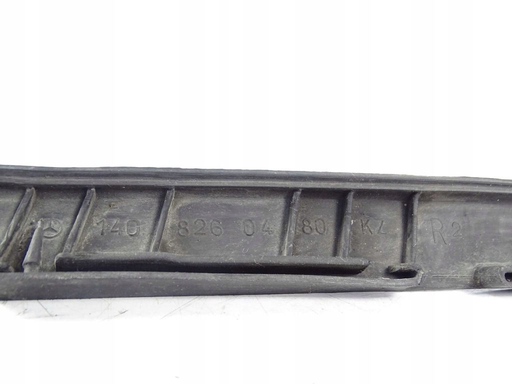 Mercedes Clasa S W140 GARNITURĂ LAMPĂ FAȚĂ DREAPTA A1408260480 Product image