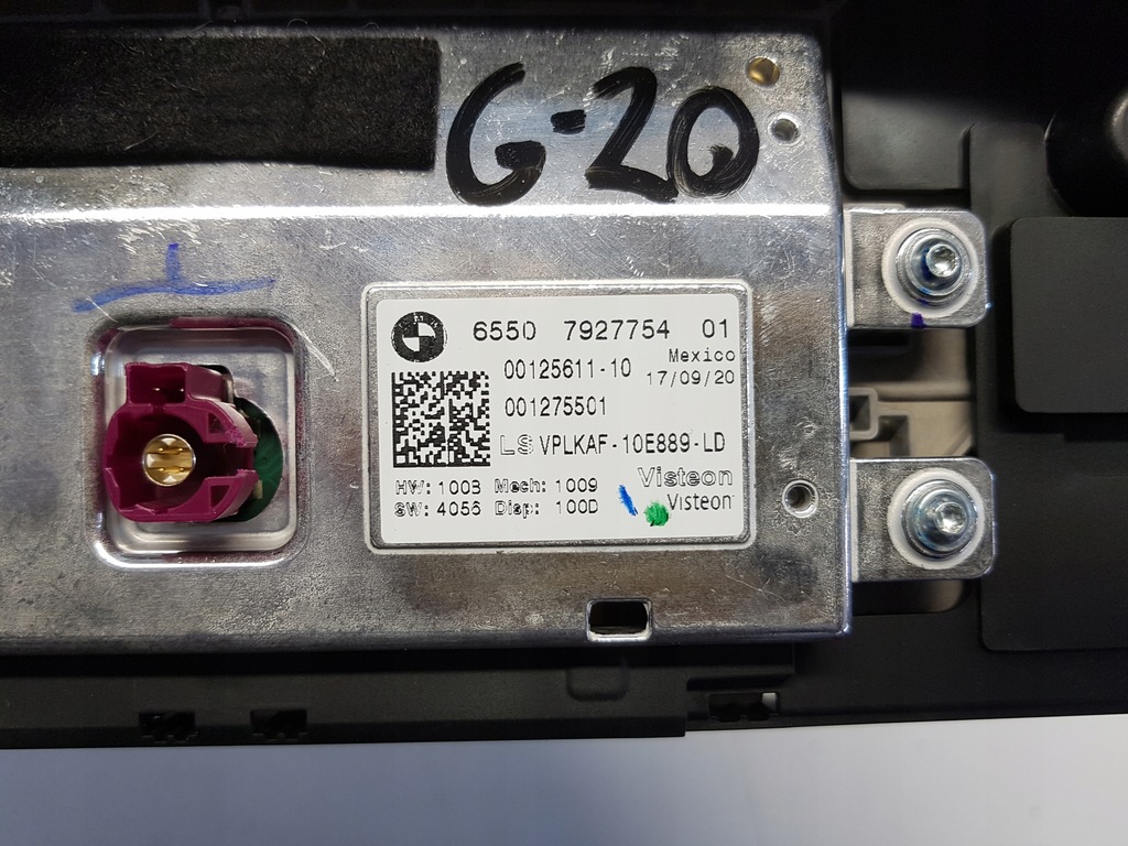 Ecran de navigare BMW G20 330e Marea Britanie Product image