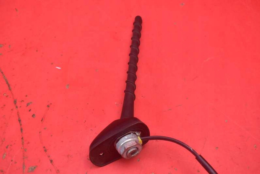 ANTENA V3-08998C TOYOTA YARIS 3 III 14-17 Product image