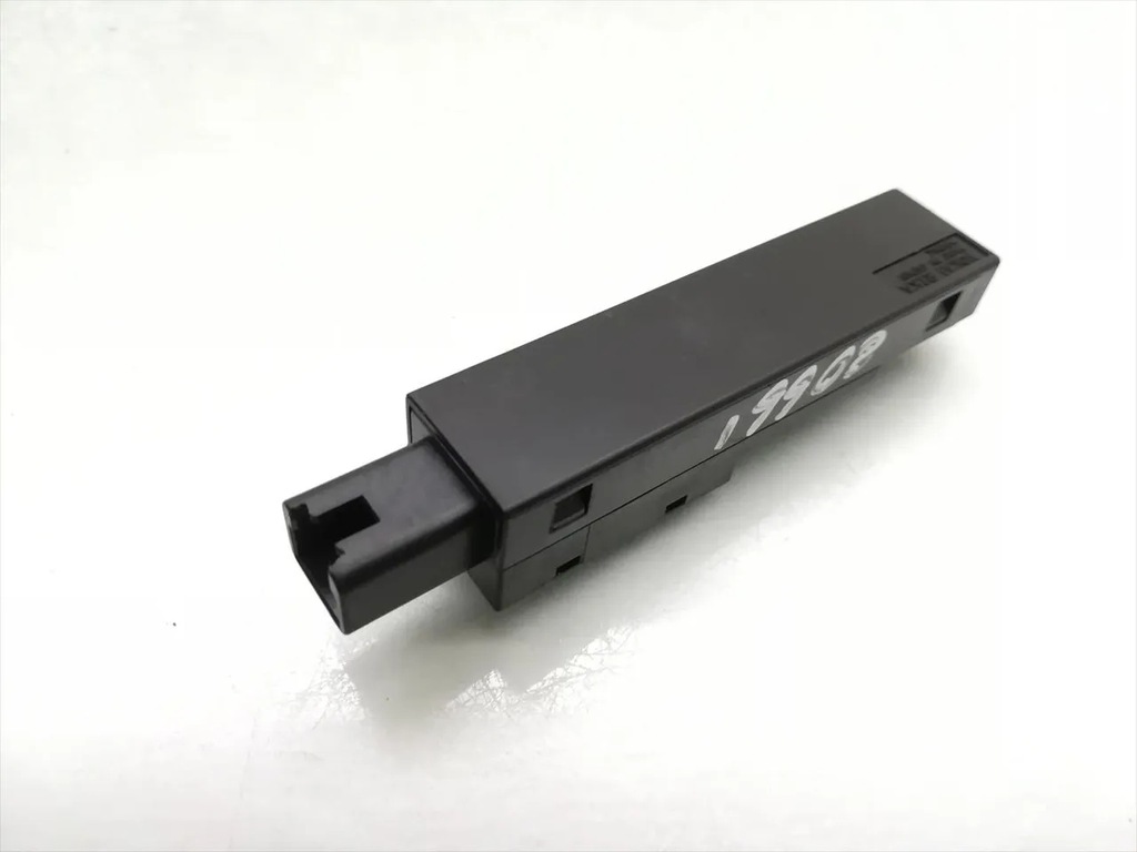Toyota RAV4 GPS Antena 2006 SUV 4/5DR J5N-0390 (06-13) Diesel 2,2 D 4WD Product image