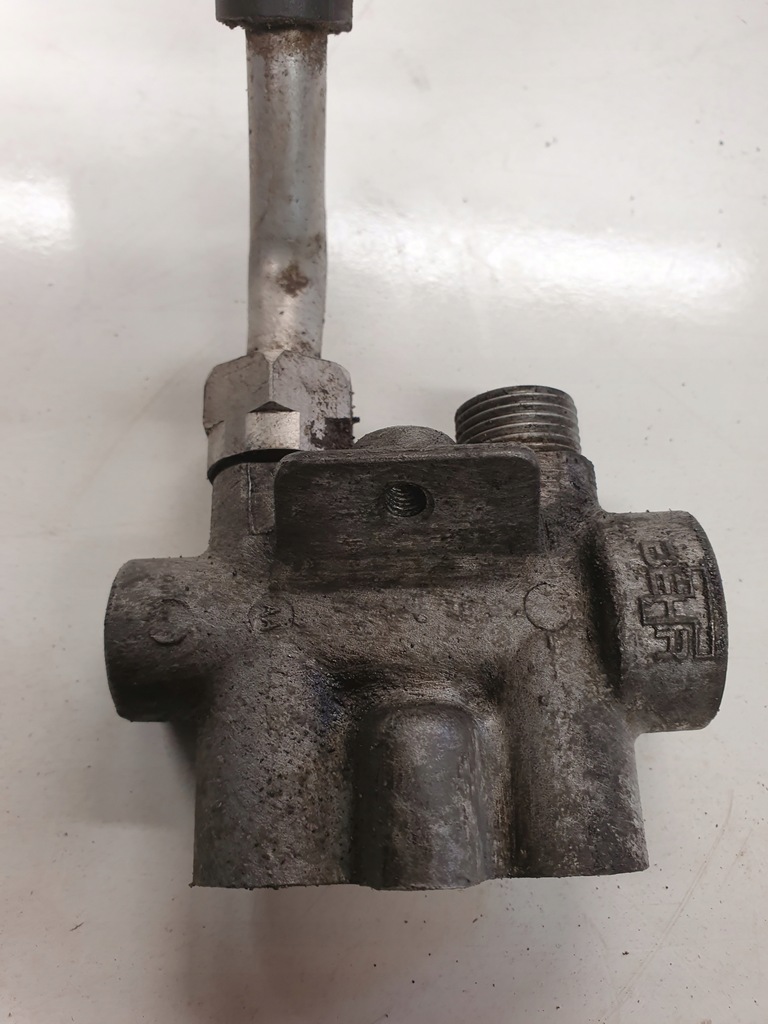 REGULATOR TEMPERATURA ULEI AUDI Q7 LIF 7L0317027A Product image