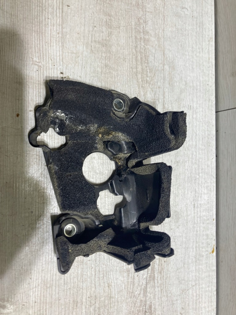 Capac pompa 1.5 hibrid Toyota Yaris III lift 18 ani Product image