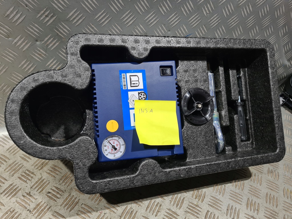KIT REPARAȚIE COMPRESOR ROȚE CÂRGUL DE REMORCARE OPEL INSIGNIA A Product image